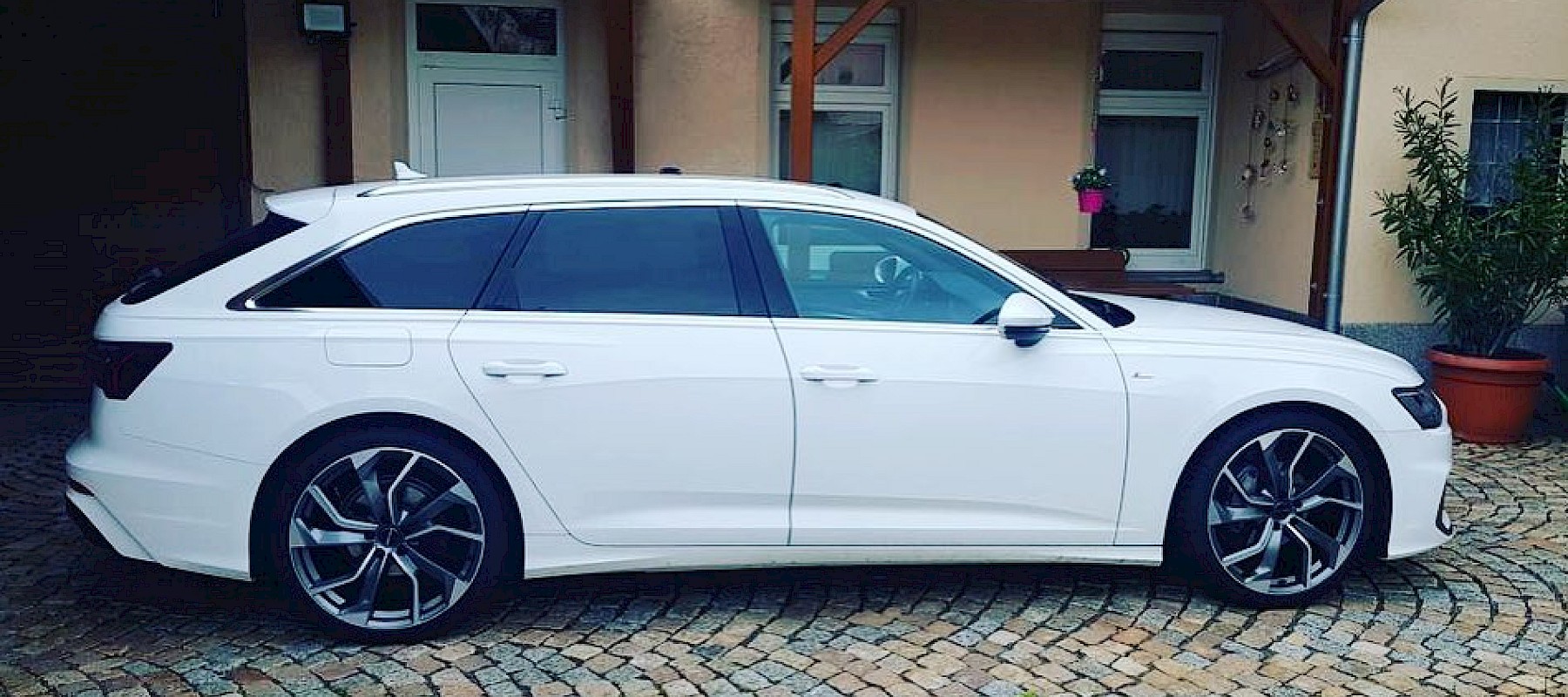 Audi A6 4K