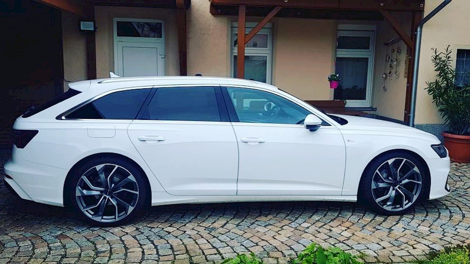 Audi A6 4K