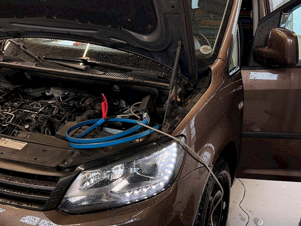 VW Caddy 2.0 TDI