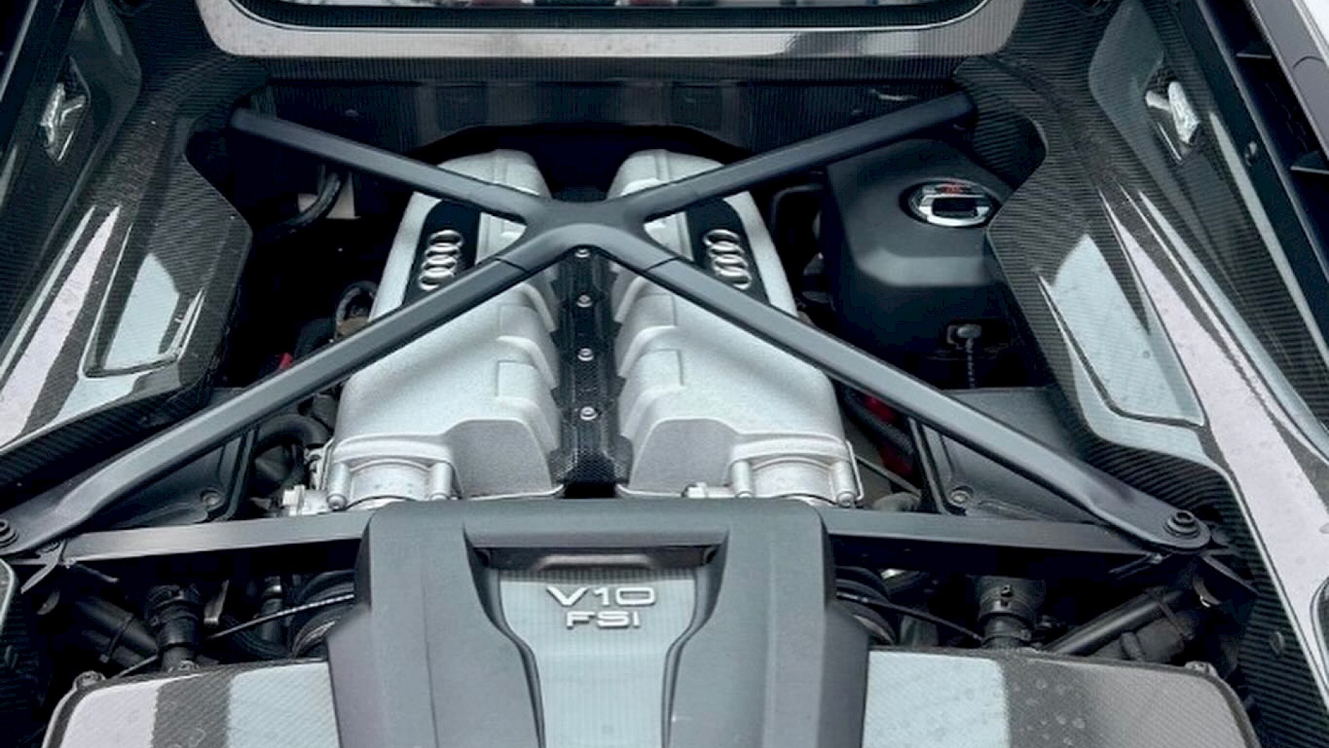 Audi R8 V10 Plus