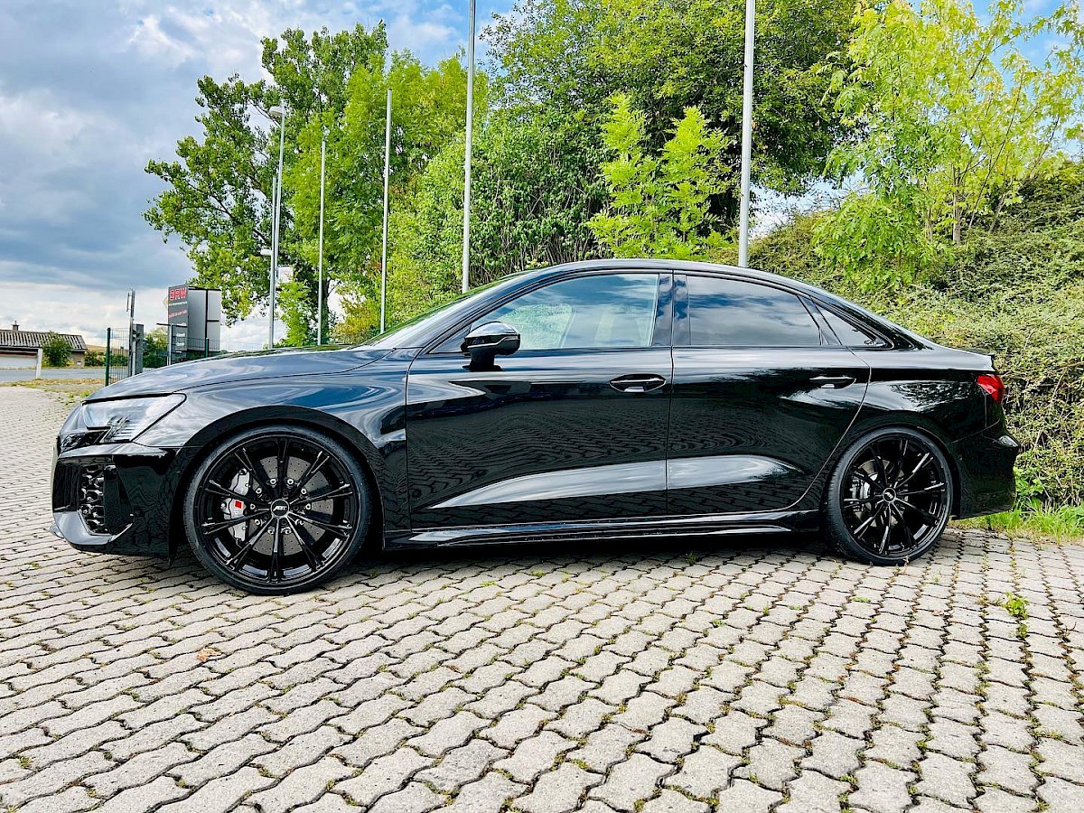 Audi RS3 8Y