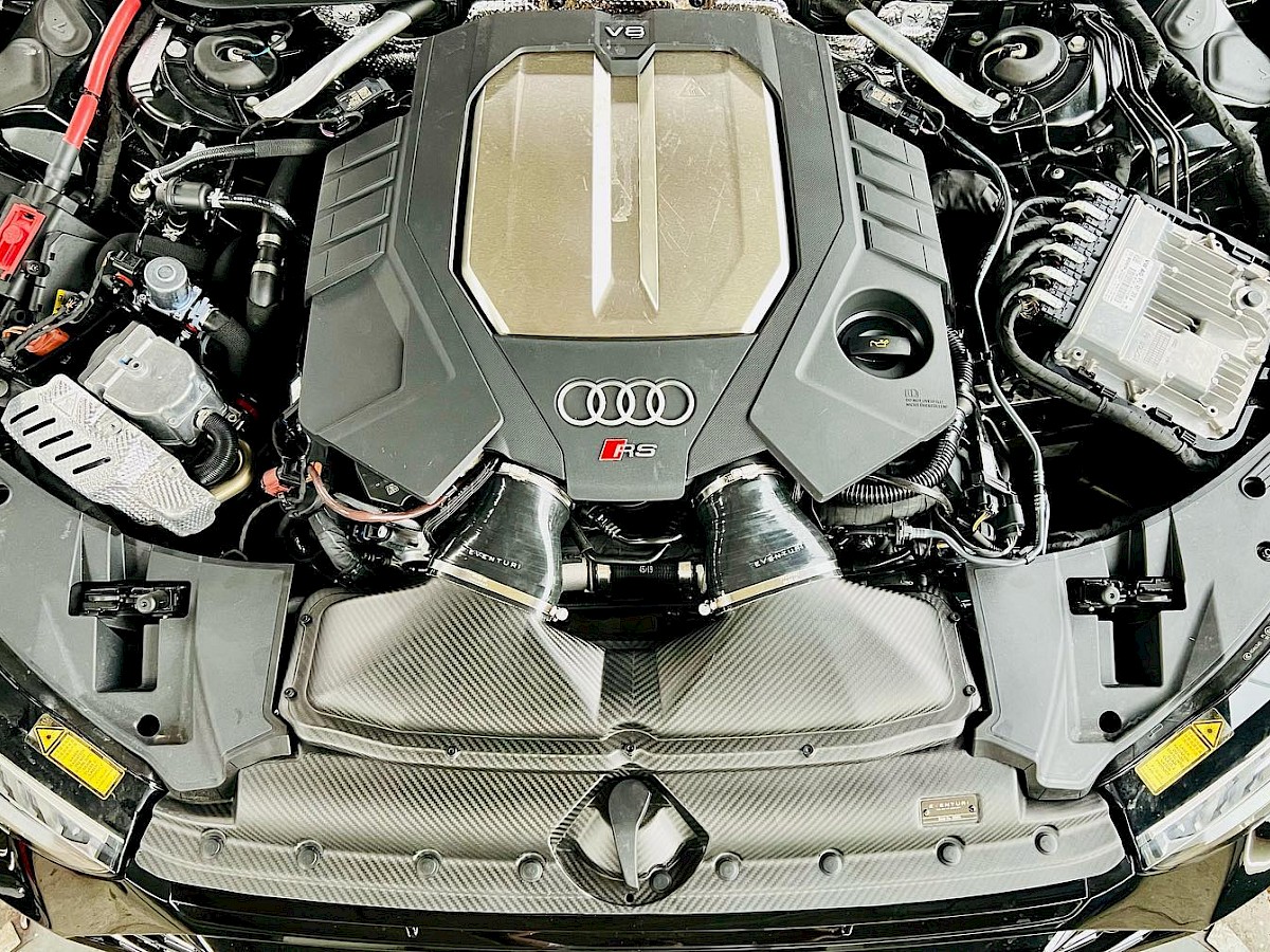 Audi RS6 C8