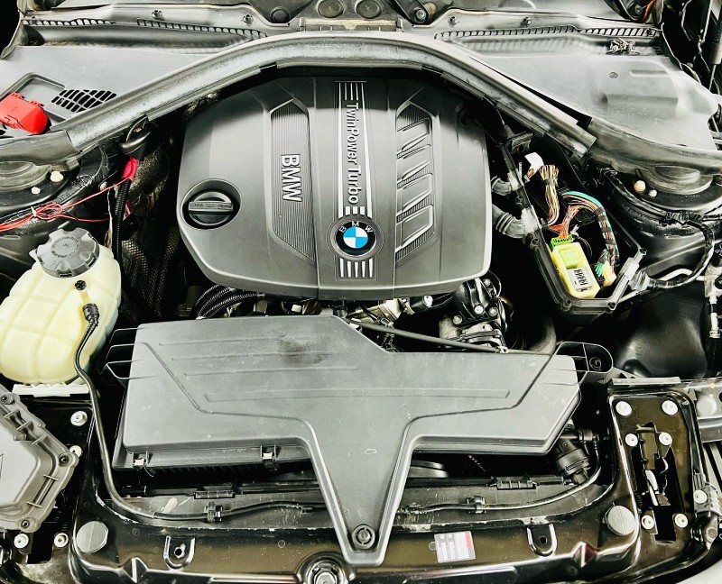 bmw-3.jpg